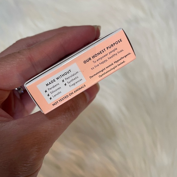 Honest Beauty Magic Beauty Balm With Fruit And Seed Oils Multi-Purpose - Picture 4 of 6